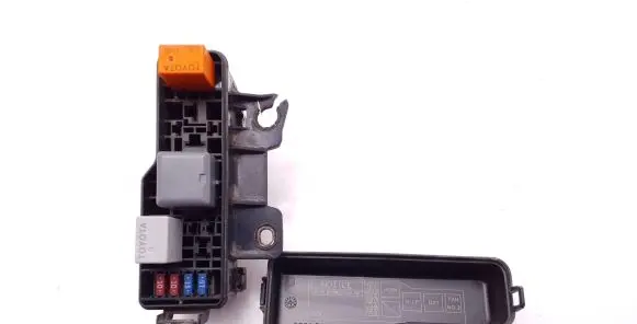 Toyota Corolla Verso AR10 Fuse box set
