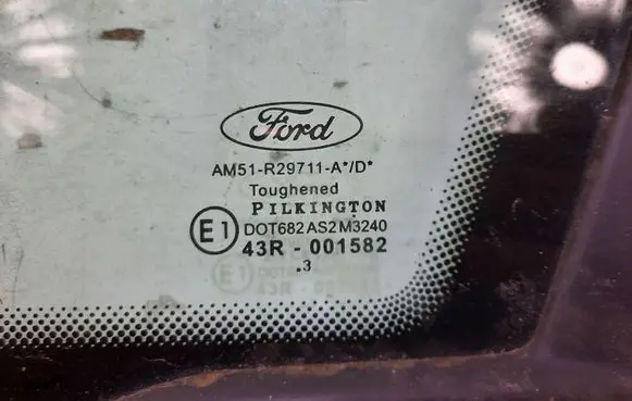Ford C-MAX II Front triangle window/glass AM51R29710