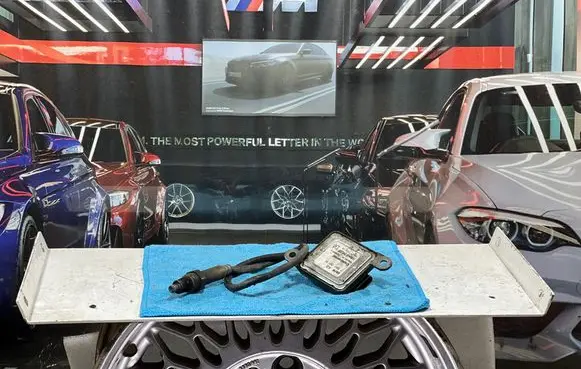 BMW 3 E90 E91 Lambda probe sensor 7587130