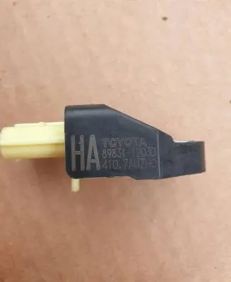 Toyota RAV 4 (XA40) Airbag deployment crash/impact sensor 8983112030 4107AUH0