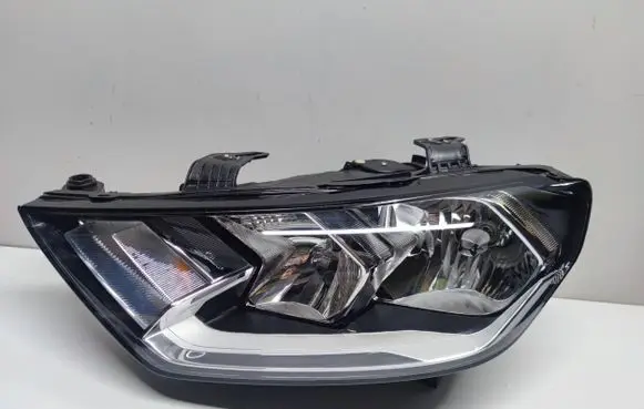 Audi A1 Headlight/headlamp 82A941003