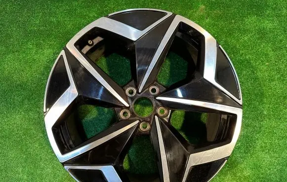 Volkswagen ID.3 R19 alloy rim 