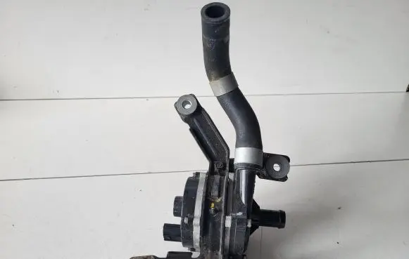 Hyundai Kona I Electric auxiliary coolant/water pump 369100E650