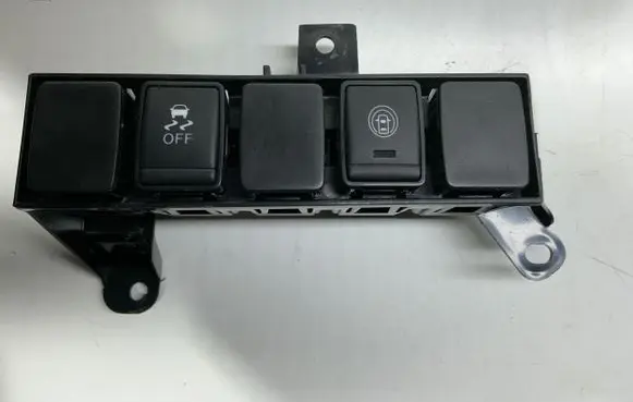 Nissan Murano Z52 Other switches/knobs/shifts 681RU5AA0A