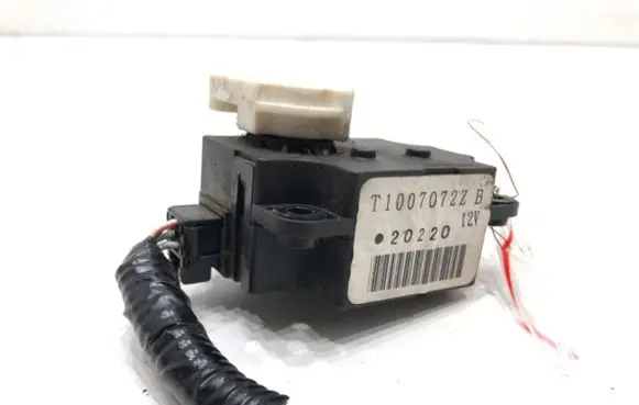 Subaru XV I Air flap motor/actuator T1007072Z