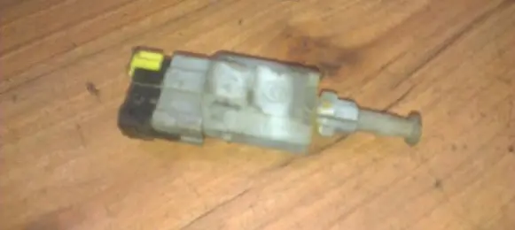 Mazda 323 F Brake pedal sensor switch ga2c6649y nenuatatyta