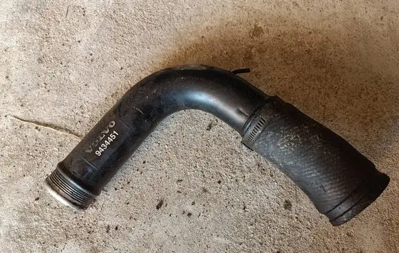 Volvo S70 V70 V70 XC Intercooler hose/pipe 9434451