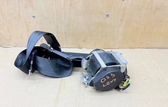 Citroen DS5 Front seatbelt 98028119XX