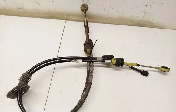 Ford Focus Gear shift cable linkage 9M5R7E395FD