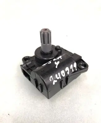 Tesla Model Y Intake manifold valve actuator/motor 1500640-00-B