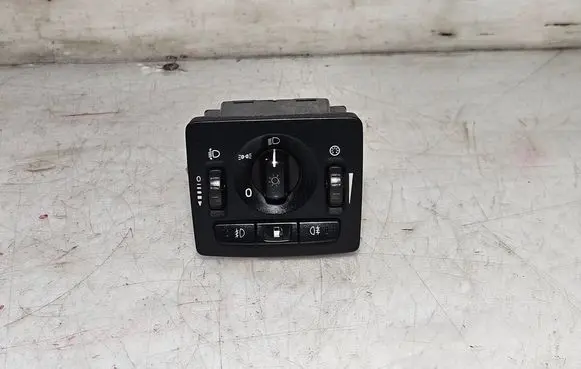 Volvo V50 Light switch 30669736