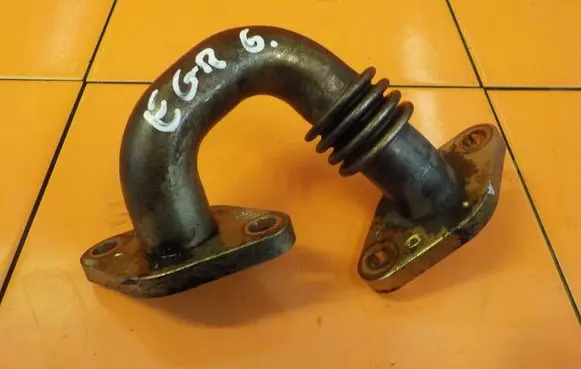 Volkswagen Touran I EGR valve line/pipe/hose 03G131521AM
