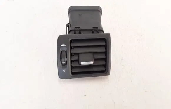 Volvo C30 Dashboard side air vent grill/cover trim 39888290