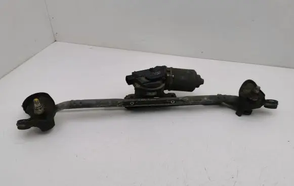 Lexus IS 220D-250-350 Front wiper linkage and motor 8511053040 1593000200