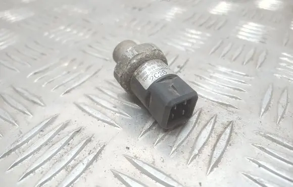 Air conditioning (A/C) pressure sensor