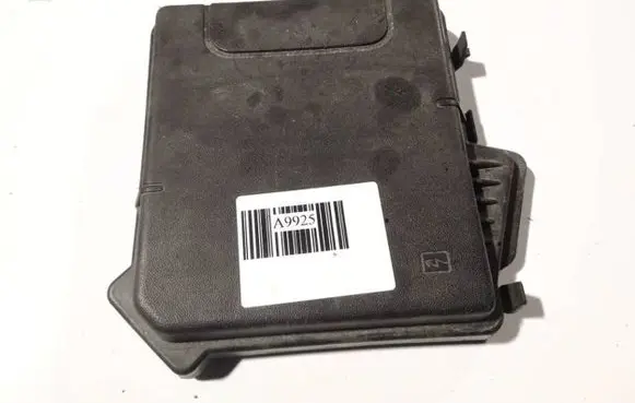 Renault Megane III Fuse box cover 284c40002r