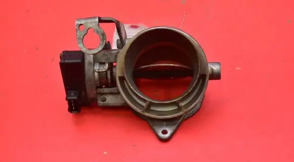 BMW 5 E34 Throttle body valve 1353-1703562