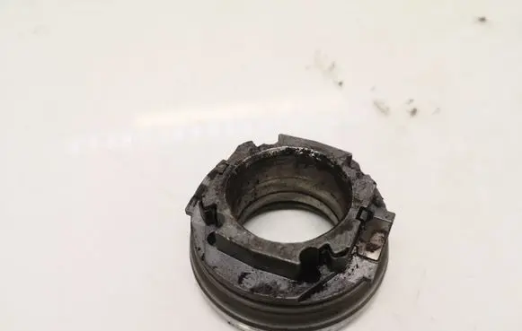 Volkswagen II LT clutch release bearing F228022 500033010