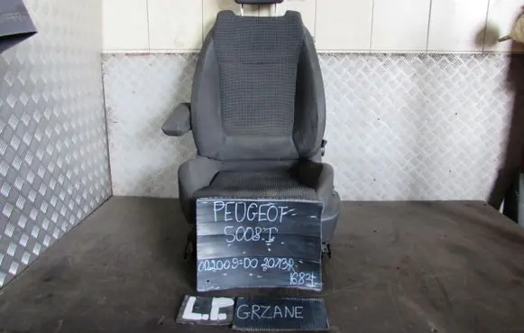 Peugeot 5008 Front driver seat 