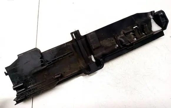 BMW 3 E90 E91 Radiator mount bracket 1710752491211 11074810