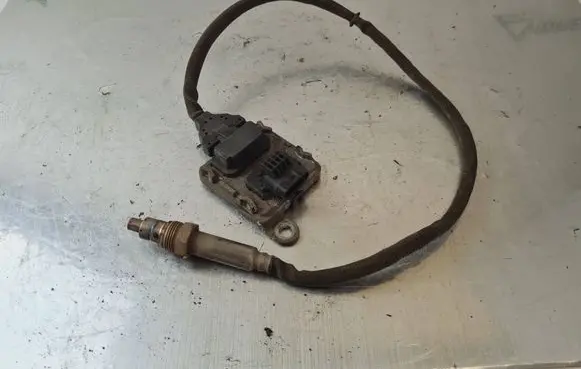 Mercedes-Benz Vito Viano W447 Lambda probe sensor A0009058111