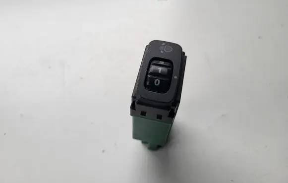 Mitsubishi ASX Light switch