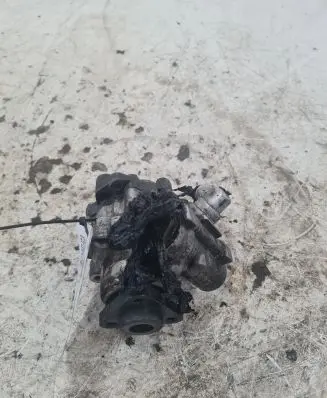 Audi A4 S4 B6 8E 8H Power steering pump