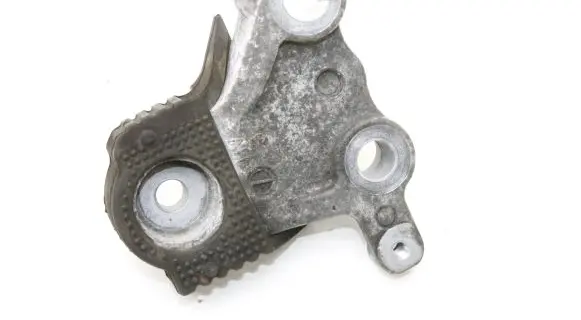 Toyota Auris 150 Engine mounting bracket 1230537160