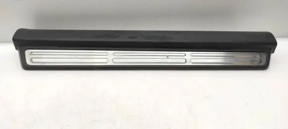 Mitsubishi Outlander Front sill trim cover MN124827