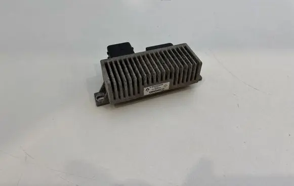 Mercedes-Benz Citan W415 Glow plug pre-heat relay 8200558438A