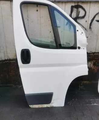 Fiat Ducato Front door