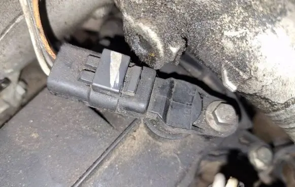 Renault Scenic II - Grand scenic II Camshaft position sensor