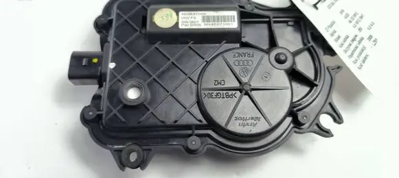 Audi A8 S8 D3 4E Front door soft close latching motor 4E0837059