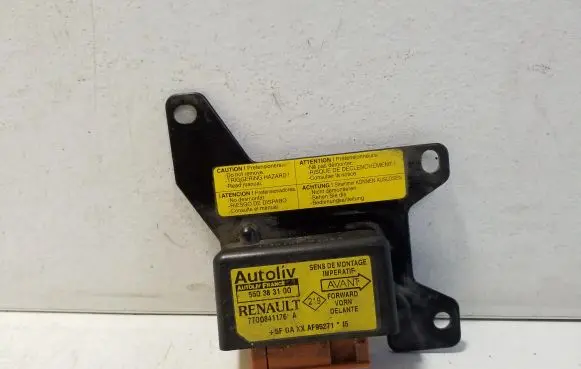 Renault Megane I Airbag control unit/module 550383100 7700841176A