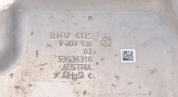 BMW 5 G60 G61 Front underbody cover/under tray 9797938
