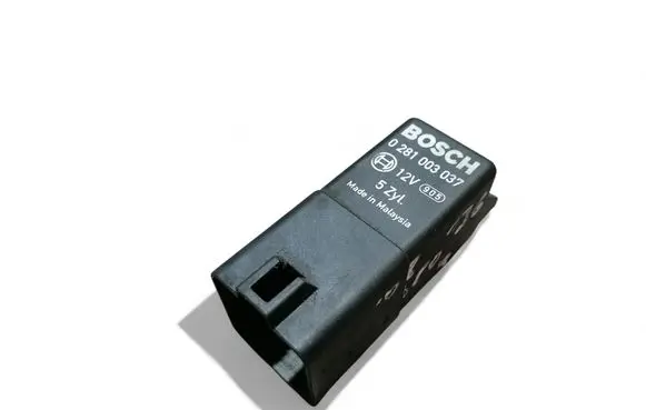 Volvo S80 Glow plug pre-heat relay 0281003037 30751798