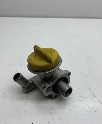 Opel Zafira B Oil fill pipe 55209622
