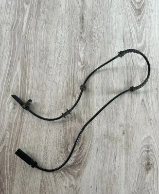 BMW 7 F01 F02 F03 F04 ABS rear brake sensor F00C1G0028