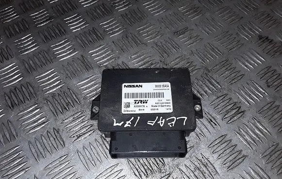 Nissan Leaf I (ZE0) Hand brake control module 360325SA0A