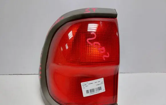 Nissan Terrano Rear/tail lights