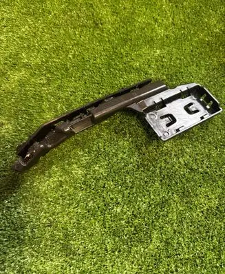Skoda Octavia Mk4 Front bumper mounting bracket 5E3807184