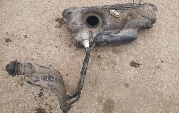 Peugeot 207 Fuel tank 9680130680