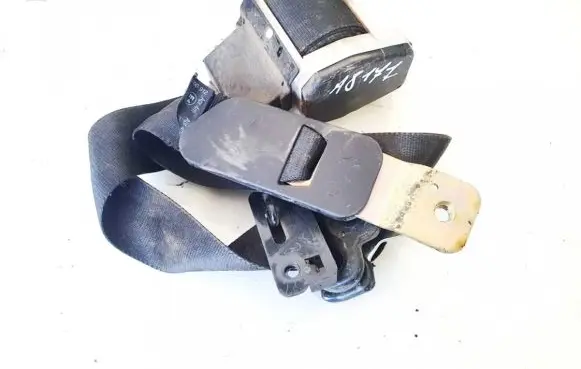 Ford Mondeo MK I Front seatbelt 319000240