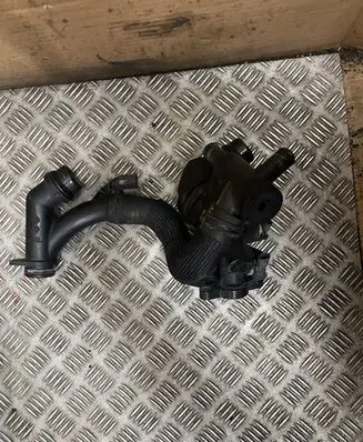 Land Rover Discovery Sport Thermostat/thermostat housing G4D38A512CB