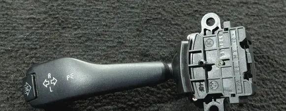 BMW 5 E39 Indicator stalk 0099996888