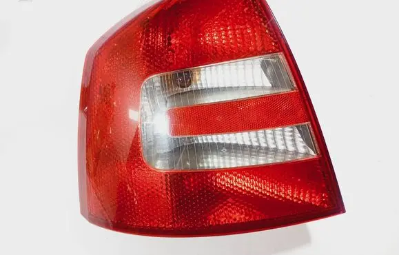 Skoda Octavia Mk2 (1Z) Rear/tail lights 1Z5945095A P4SHX13405 1Z5945111A