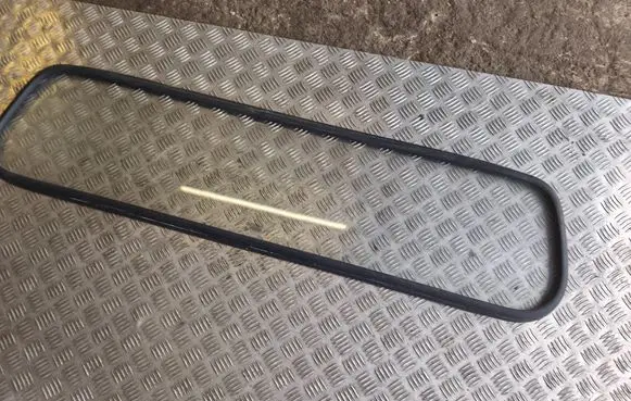 Opel Movano A Rear windscreen/windshield window AS2M3132DOT682 43R001583