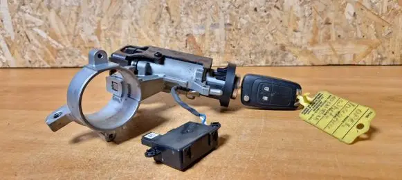 Opel Insignia A Ignition lock 20912838