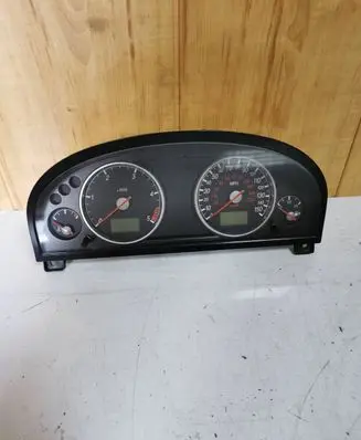 Ford Mondeo Mk III Speedometer (instrument cluster) S9040399 4800277