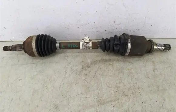 Renault Twingo II Front driveshaft